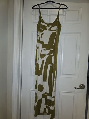 Sleeveless Olive Green & Cream Abstract Maxi Dress
